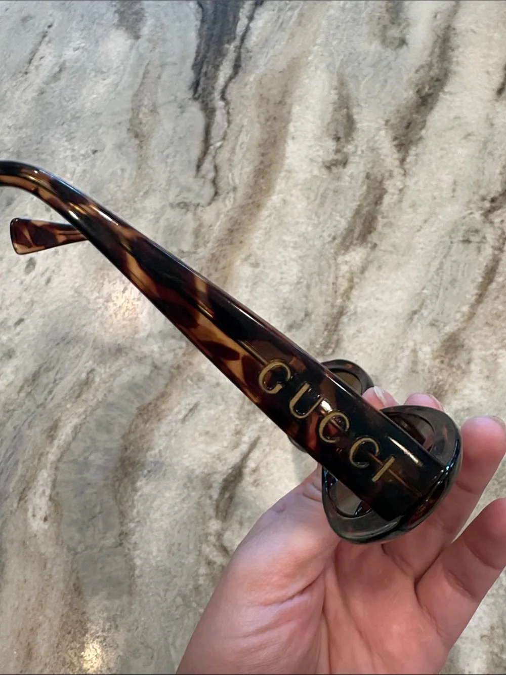 Vintage Designer Tortoiseshell Oval Women’s Sunglasses